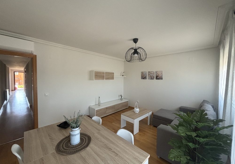 Piso C HERMANOS CALDERÓN 43 (1)