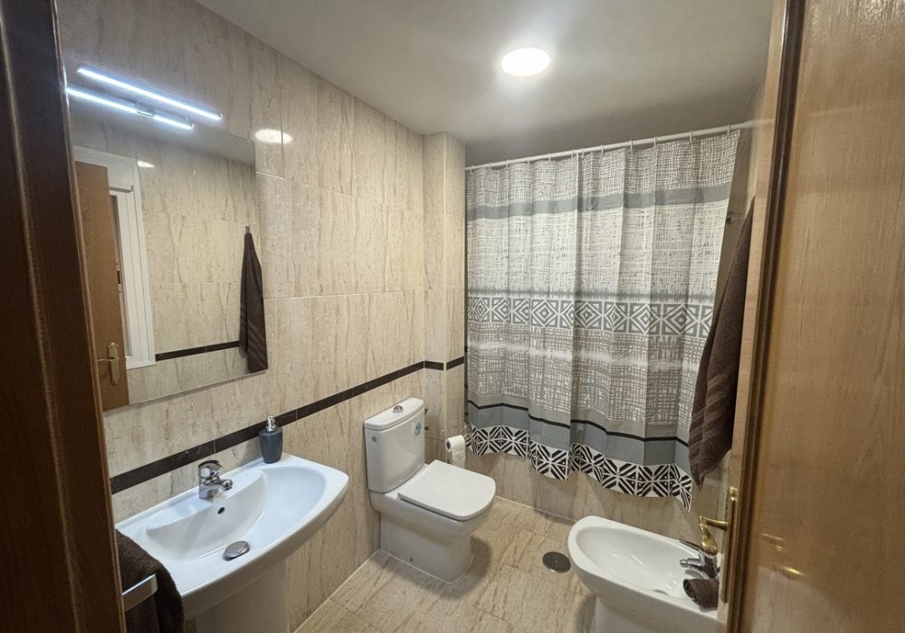 Piso C HERMANOS CALDERÓN 43 (3)