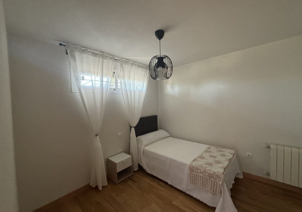 Piso C HERMANOS CALDERÓN 43 (8)